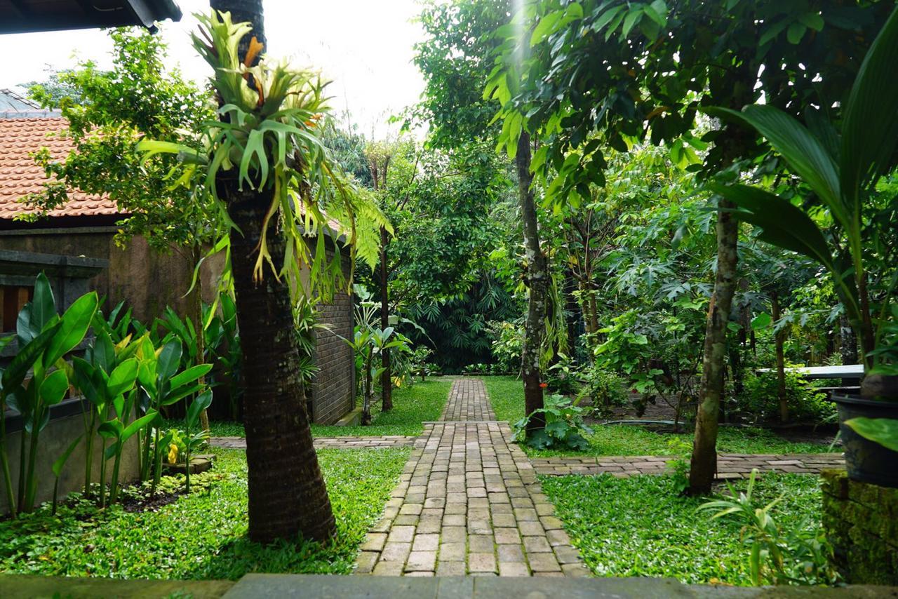 Ary House Ubud Hotel Exterior photo